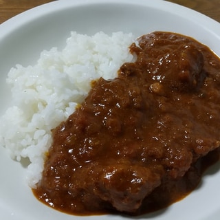 しめじのポークビンダルカレー